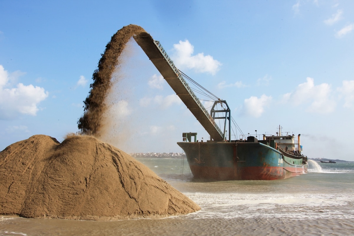 A specialised vessel for pumping sand back onto Gold Coast beaches is expected to begin in the Surfers Paradise area next week.