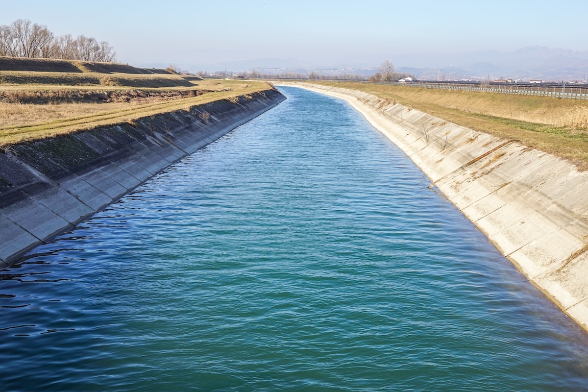 Residents are invited to have their say on two major projects in the Griffith region that could significantly boost farm water efficiency.