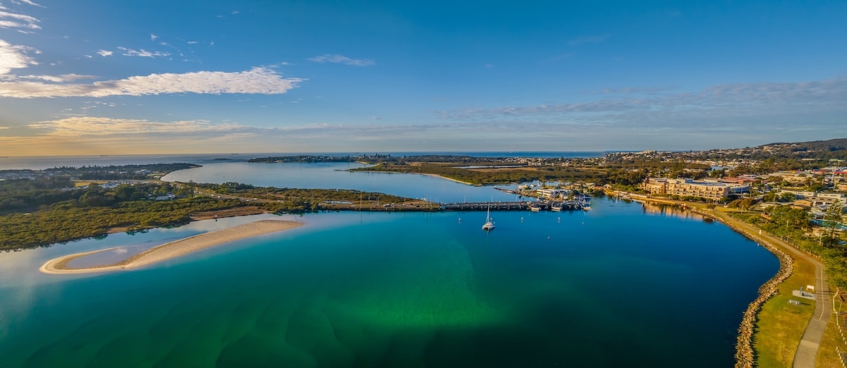 The Beaver 30 will be doing essential dredging work on the northern New South Wales Coast at the Swansea Channel.